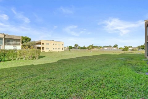 Condominio en venta en Sunrise, Florida, 1 dormitorio, 54.81 m2 № 2007725 - foto 22