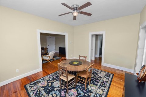 House in Lakeland, Florida 3 bedrooms, 144.93 sq.m. № 1899736 - photo 13