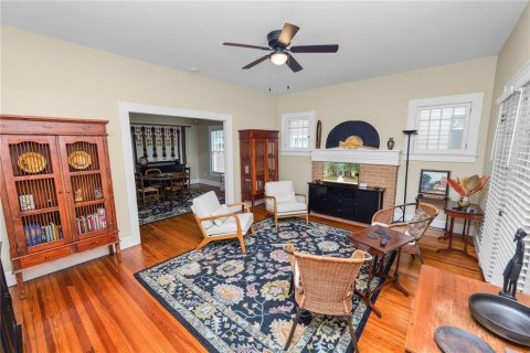 House in Lakeland, Florida 3 bedrooms, 144.93 sq.m. № 1899736 - photo 7