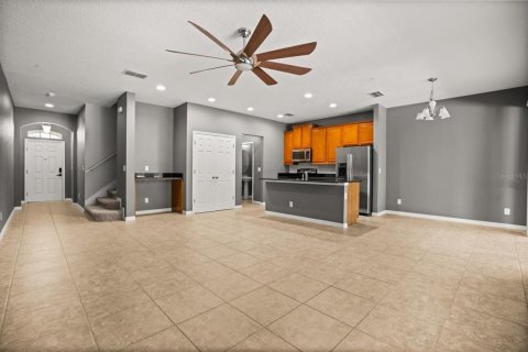 Adosado en venta en Winter Garden, Florida, 3 dormitorios, 176.98 m2 № 1895117 - foto 3