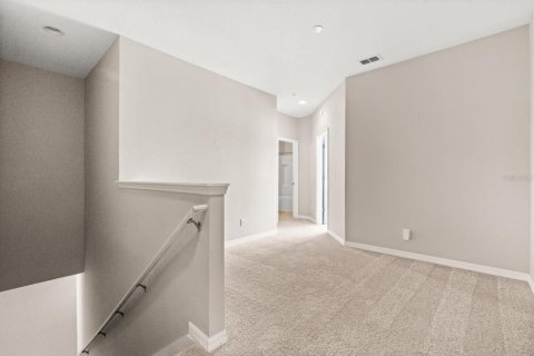 Adosado en venta en Winter Garden, Florida, 3 dormitorios, 176.98 m2 № 1895117 - foto 10