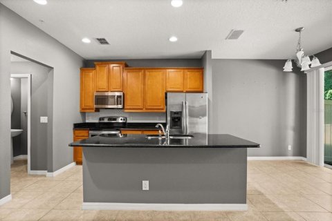 Adosado en venta en Winter Garden, Florida, 3 dormitorios, 176.98 m2 № 1895117 - foto 6