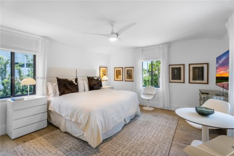 Villa ou maison à vendre à Miami Beach, Floride: 4 chambres, 292.92 m2 № 1942772 - photo 24