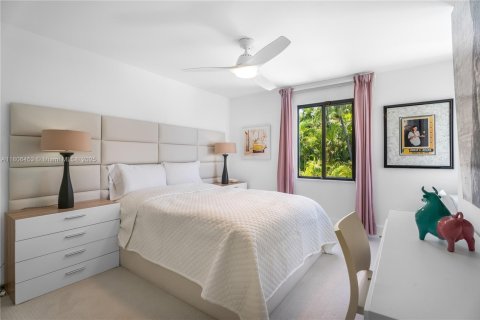 Villa ou maison à vendre à Miami Beach, Floride: 4 chambres, 292.92 m2 № 1942772 - photo 29