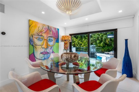 Villa ou maison à vendre à Miami Beach, Floride: 4 chambres, 292.92 m2 № 1942772 - photo 8