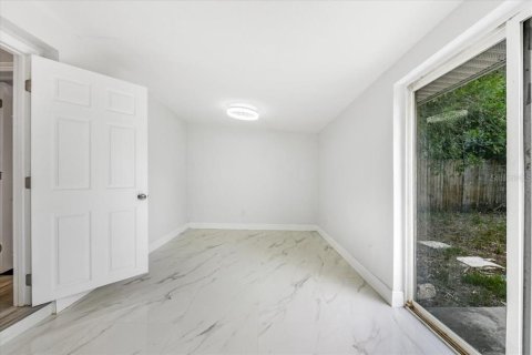 Casa en venta en Clearwater, Florida, 4 dormitorios, 124.3 m2 № 1894317 - foto 16