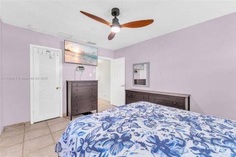 House in Margate, Florida 2 bedrooms, 97.64 sq.m. № 1714653 - photo 17