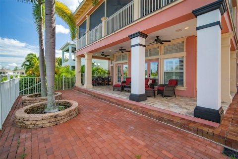 House in Apollo Beach, Florida 6 bedrooms, 412.3 sq.m. № 1347352 - photo 6