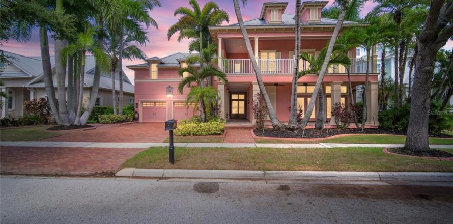 House in Apollo Beach, Florida 6 bedrooms, 412.3 sq.m. № 1347352