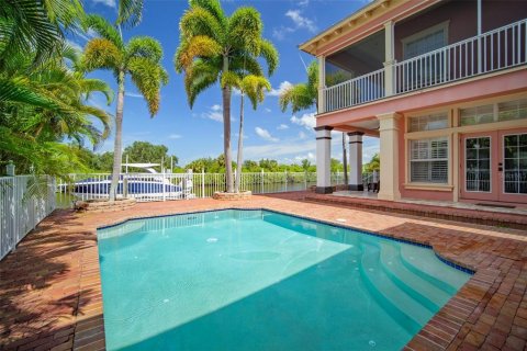 House in Apollo Beach, Florida 6 bedrooms, 412.3 sq.m. № 1347352 - photo 4
