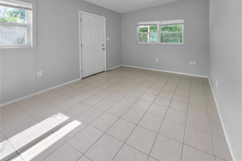 Villa ou maison à louer à Winter Haven, Floride: 3 chambres, 89.19 m2 № 2403058 - photo 14