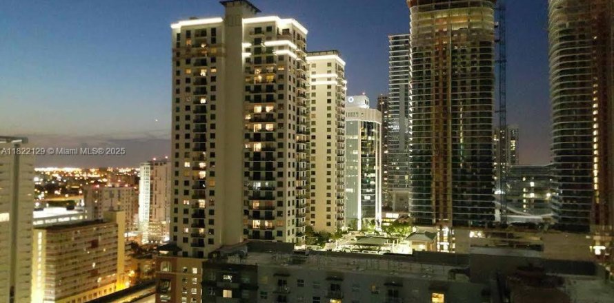 Condo à Miami, Floride, 2 chambres № 1787299