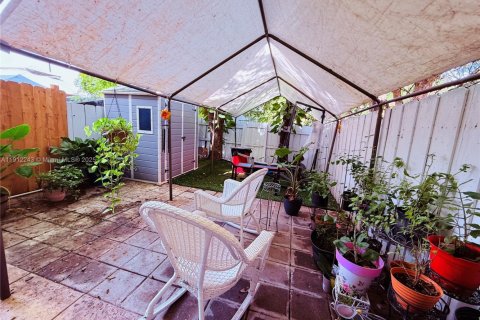 Adosado en alquiler en Opa-locka, Florida, 3 dormitorios, 116.41 m2 № 1968252 - foto 12