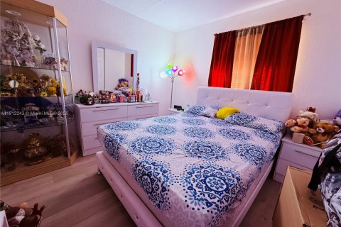 Adosado en alquiler en Opa-locka, Florida, 3 dormitorios, 116.41 m2 № 1968252 - foto 18