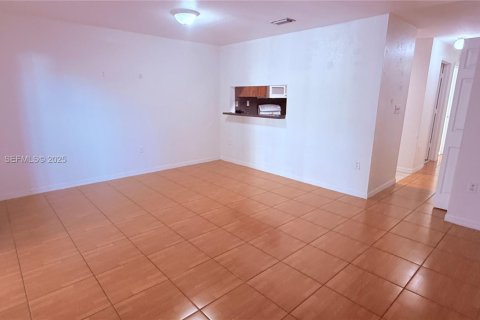 Adosado en alquiler en Opa-locka, Florida, 3 dormitorios, 116.41 m2 № 1968252 - foto 20