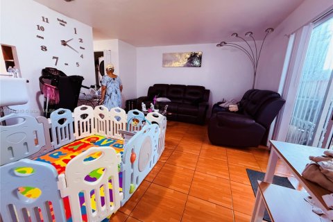 Adosado en alquiler en Opa-locka, Florida, 3 dormitorios, 116.41 m2 № 1968252 - foto 10