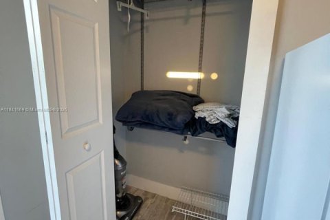 Immobilier commercial à louer à Dania Beach, Floride: 1 chambre, 127.83 m2 № 1834304 - photo 6