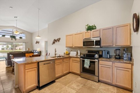 Casa en venta en Kissimmee, Florida, 5 dormitorios, 182.09 m2 № 1900327 - foto 12