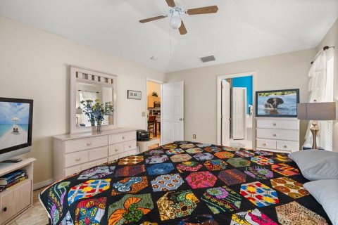 Casa en venta en Kissimmee, Florida, 5 dormitorios, 182.09 m2 № 1900327 - foto 25