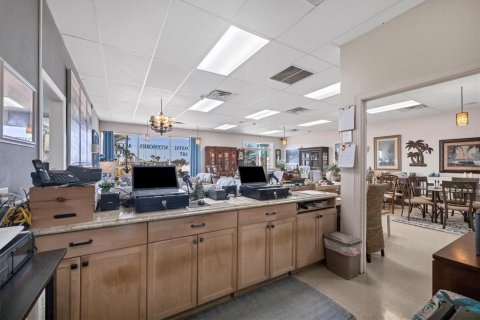 Propiedad comercial en venta en Port Charlotte, Florida, 549.61 m2 № 1636234 - foto 4