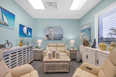 Propiedad comercial en venta en Port Charlotte, Florida, 549.61 m2 № 1636234 - foto 18