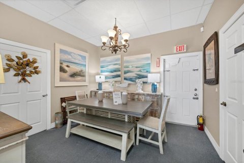 Propiedad comercial en venta en Port Charlotte, Florida, 549.61 m2 № 1636234 - foto 8