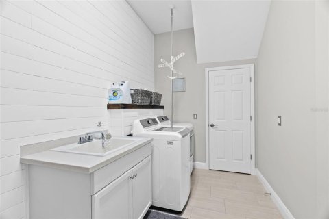 Купить виллу или дом в Сарасота, Флорида 9 комнат, 313.08м2, № 1904806 - фото 29