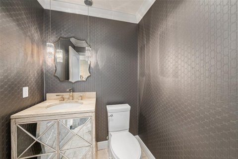 House in Lutz, Florida 4 bedrooms, 311.87 sq.m. № 1677772 - photo 26