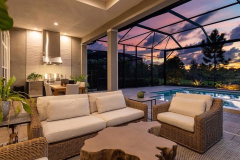 House in Lakewood Ranch, Florida 3 bedrooms, 225.85 sq.m. № 2423883 - photo 6