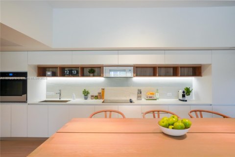 Condominio en venta en Bal Harbour, Florida, 2 dormitorios, 126.63 m2 № 1761810 - foto 5