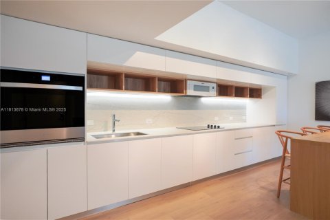 Condominio en venta en Bal Harbour, Florida, 2 dormitorios, 126.63 m2 № 1761810 - foto 4