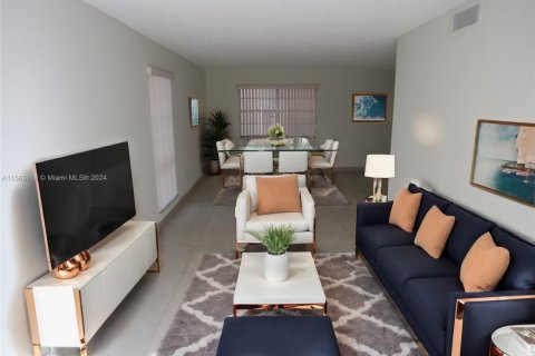 Condo in Sweetwater, Florida, 3 bedrooms  № 1764111 - photo 2