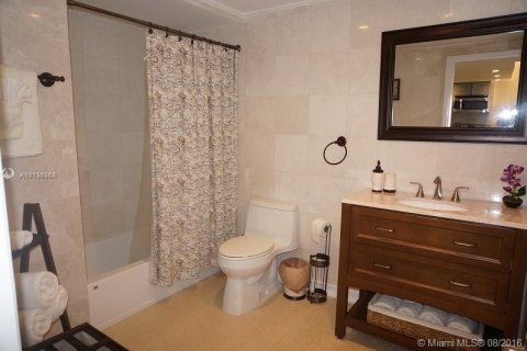Copropriété à louer à Sunny Isles Beach, Floride: 1 chambre, 93.37 m2 № 1694191 - photo 17