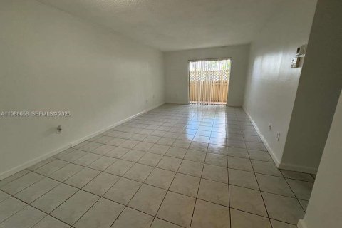 Copropriété à vendre à Miami, Floride: 2 chambres, 87.79 m2 № 2046563 - photo 2