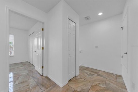 Townhouse in New Port Richey, Florida 3 bedrooms, 158.86 sq.m. № 1783317 - photo 28