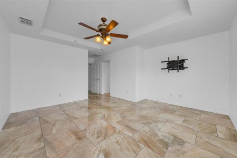 Townhouse in New Port Richey, Florida 3 bedrooms, 158.86 sq.m. № 1783317 - photo 29