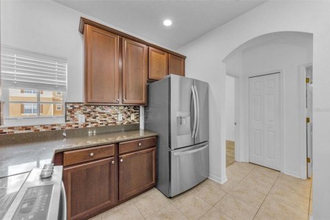 Townhouse in New Port Richey, Florida 3 bedrooms, 158.86 sq.m. № 1783317 - photo 13