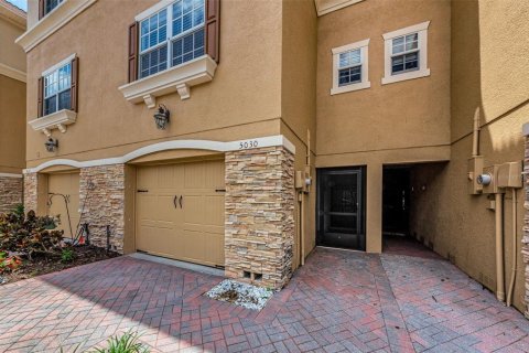 Townhouse in New Port Richey, Florida 3 bedrooms, 158.86 sq.m. № 1783317 - photo 6