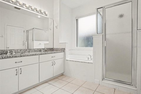 House in Mount Dora, Florida 3 bedrooms, 178.93 sq.m. № 2406770 - photo 15