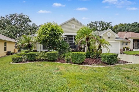 House in Mount Dora, Florida 3 bedrooms, 178.93 sq.m. № 2406770 - photo 4