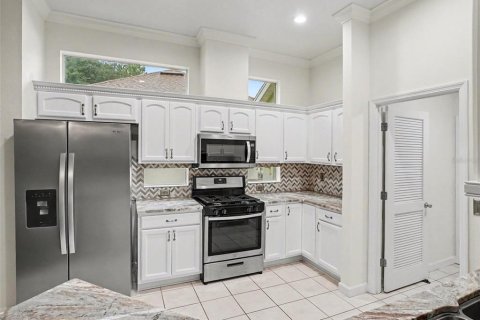 House in Mount Dora, Florida 3 bedrooms, 178.93 sq.m. № 2406770 - photo 12