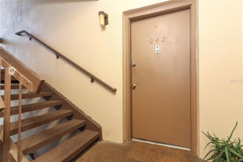 Condominio en venta en Altamonte Springs, Florida, 2 dormitorios, 95.6 m2 № 1517103 - foto 3