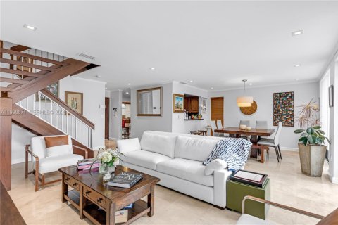 Купить таунхаус в Дорал, Флорида 3 спальни, 159.05м2, № 2060672 - фото 8