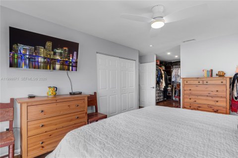 Купить таунхаус в Дорал, Флорида 3 спальни, 159.05м2, № 2060672 - фото 14