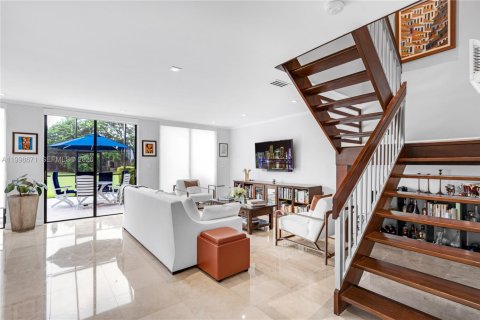 Купить таунхаус в Дорал, Флорида 3 спальни, 159.05м2, № 2060672 - фото 5