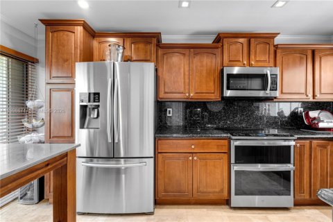 Купить таунхаус в Дорал, Флорида 3 спальни, 159.05м2, № 2060672 - фото 11