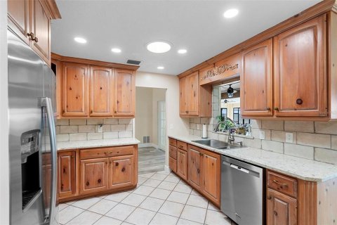 House in Geneva, Florida 3 bedrooms, 247.49 sq.m. № 1675996 - photo 3