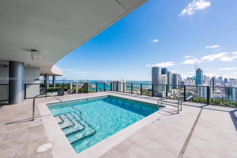 Condominio en alquiler en Miami, Florida, 1 dormitorio, 78.97 m2 № 2009611 - foto 20