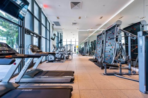 Condominio en alquiler en Miami, Florida, 1 dormitorio, 78.97 m2 № 2009611 - foto 28