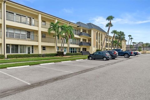 Condo à Saint Petersburg, Floride, 2 chambres  № 2373733